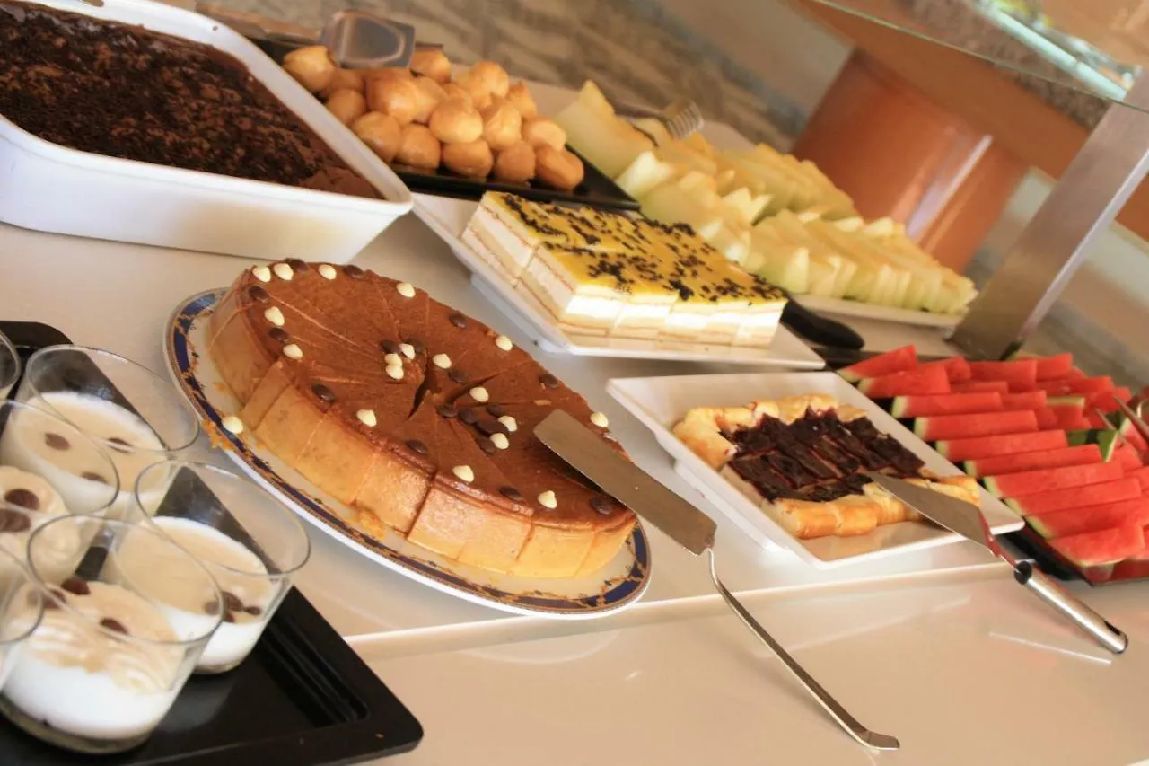 Hotel Grecs Roses 2*,  Spain